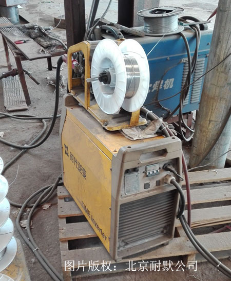 螺旋葉片堆焊制作中 螺旋葉片堆焊制作中